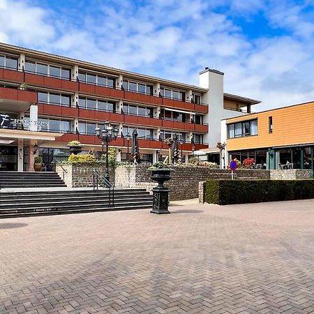 Fletcher Familiehotel De Hunzebergen Exloo Exterior photo